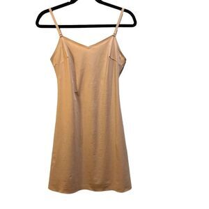 Thinstincts Low Back Slip Spanx Size Small Beige Slimming Smoothing Flattering